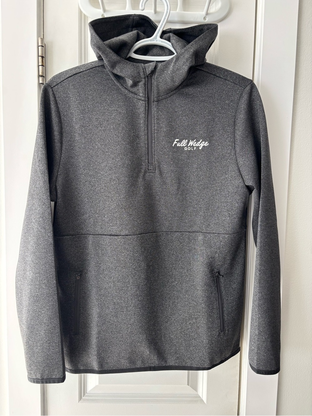 Full Wedge women’s Q- zip hoodie medium